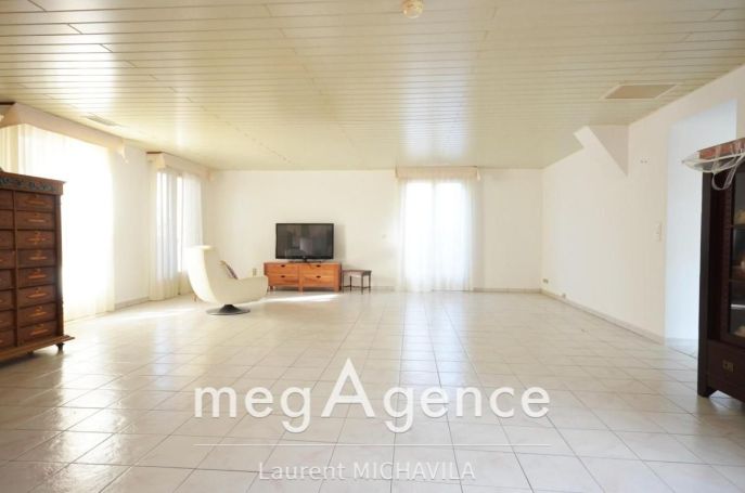 A vendre MAISON  6 PIECES 175 M2 BORD DE MER VILLENEUVE LES BEZIERS