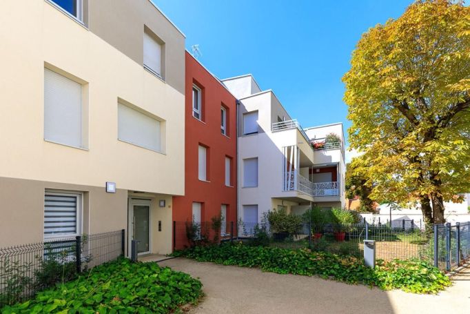 A louer APPARTEMENT DE PRESTIGE T3 61 M2 PLAGE à PIED PORNICHET