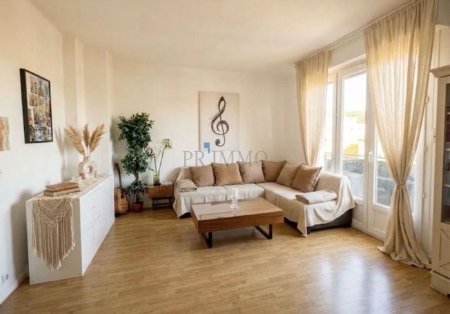 A louer APPARTEMENT T3 78 M2 DRAGUIGNAN