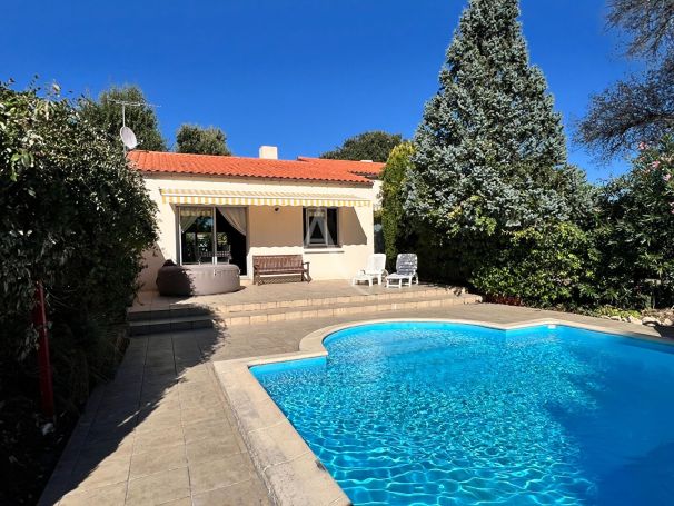 A vendre MAISON  6 PIECES 125 M2  AVRILLE