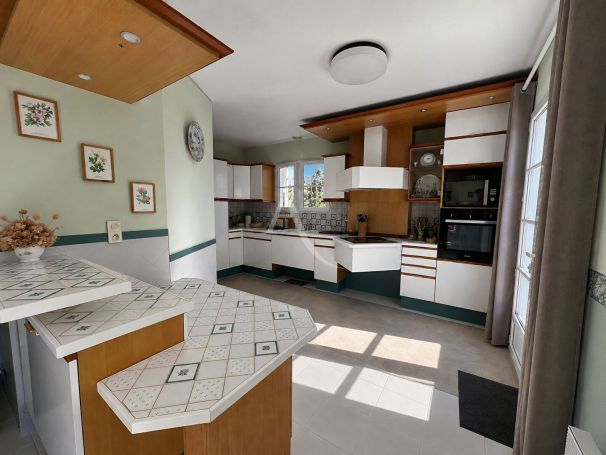A vendre MAISON 5 PIECES 145 M2 BORD DE MER LONGEVILLE SUR MER