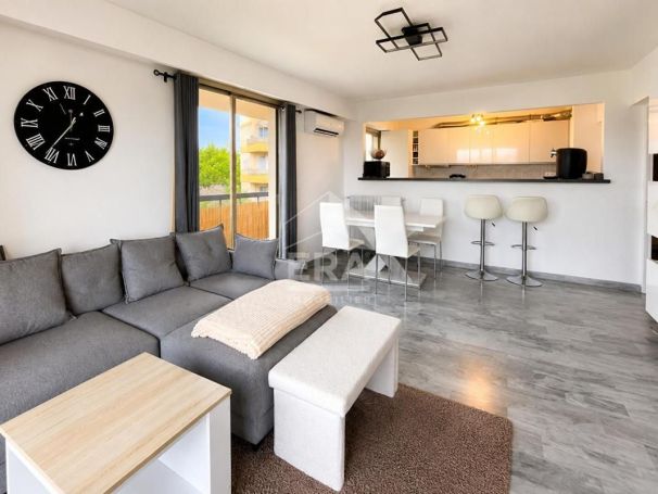 A louer APPARTEMENT T3 63 M2 BORD DE MER SAINT LAURENT DU VAR
