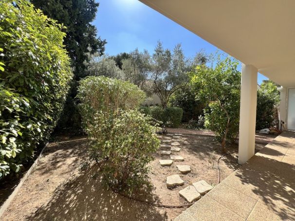 A louer APPARTEMENT T3 65 M2 TERRASSE  MARSEILLE 12EME