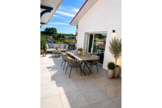 A louer APPARTEMENT DUPLEX T4 104 M2 TERRASSE BORD DE MER ANDERNOS LES BAINS