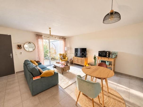 A louer APPARTEMENT T3 62 M2 TERRASSE  NANTES