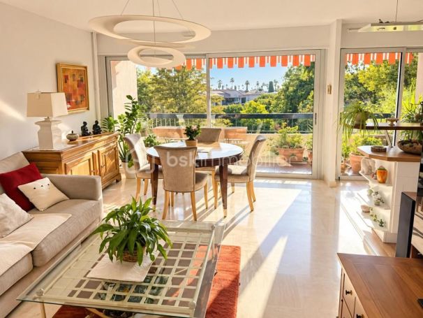 A louer APPARTEMENT T4 85 M2 TERRASSE BORD DE MER VILLENEUVE LOUBET