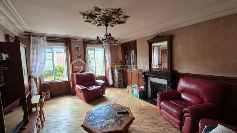 A louer MAISON  DE MAîTRE  TOURNIERES