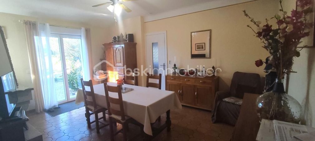 A louer MAISON  D'ARCHITECTE  POUILLON