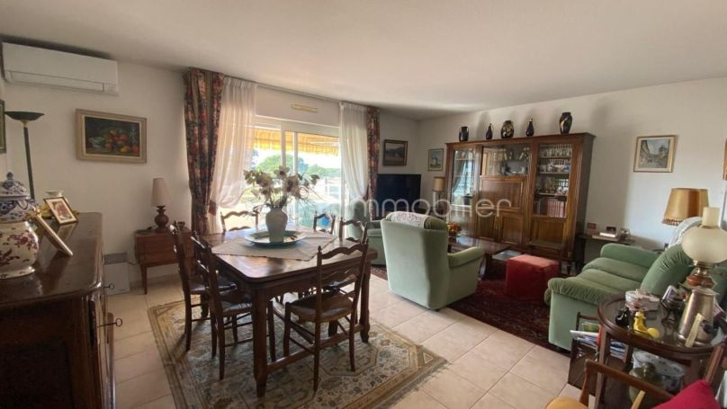 A louer APPARTEMENT T4 82 M2 TERRASSE BORD DE MER SAINT RAPHAEL