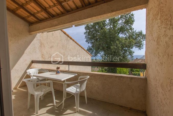 A louer APPARTEMENT T2 27 M2 TERRASSE BORD DE MER VILLENEUVE LOUBET