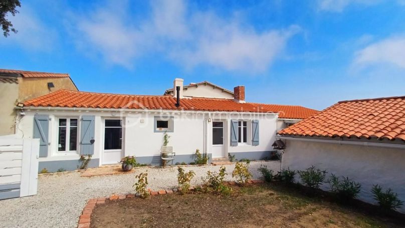 A louer MAISON  DE MAîTRE BORD DE MER CHATEAU D OLONNE