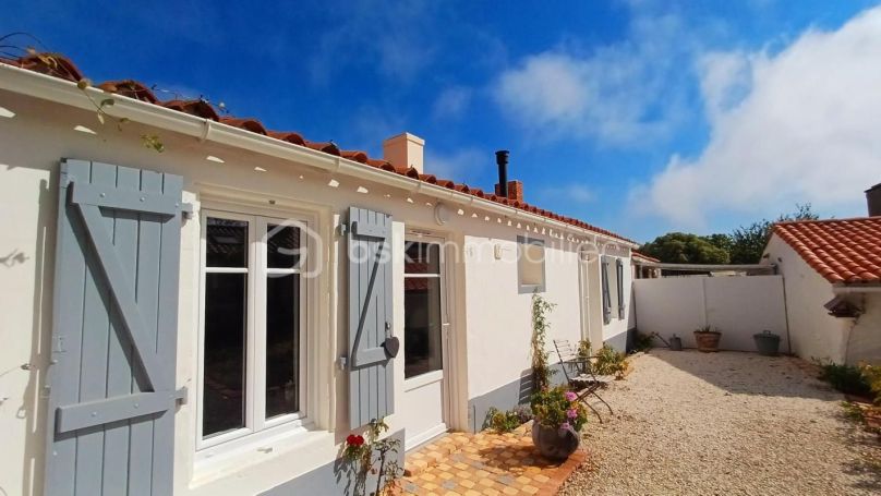 A louer MAISON  DE MAîTRE BORD DE MER CHATEAU D OLONNE