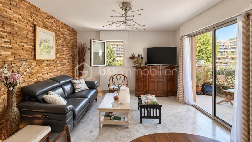 A louer APPARTEMENT T4 82 M2 TERRASSE BORD DE MER NICE