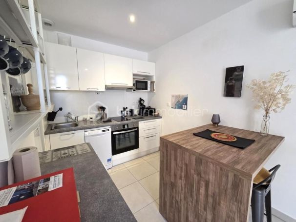 A louer APPARTEMENT T2 44 M2 BORD DE MER SETE