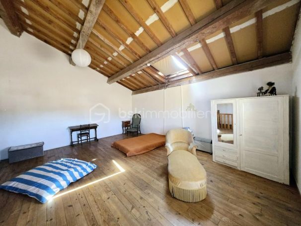 A louer APPARTEMENT T5 194 M2 BORD DE MER GRUISSAN