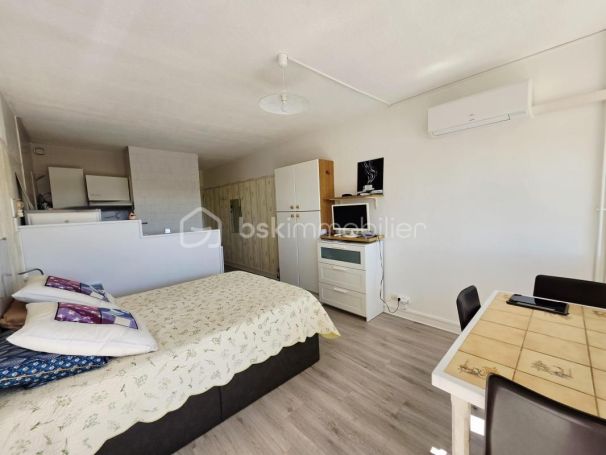 A louer STUDIO  24 M2 BORD DE MER BALARUC LES BAINS