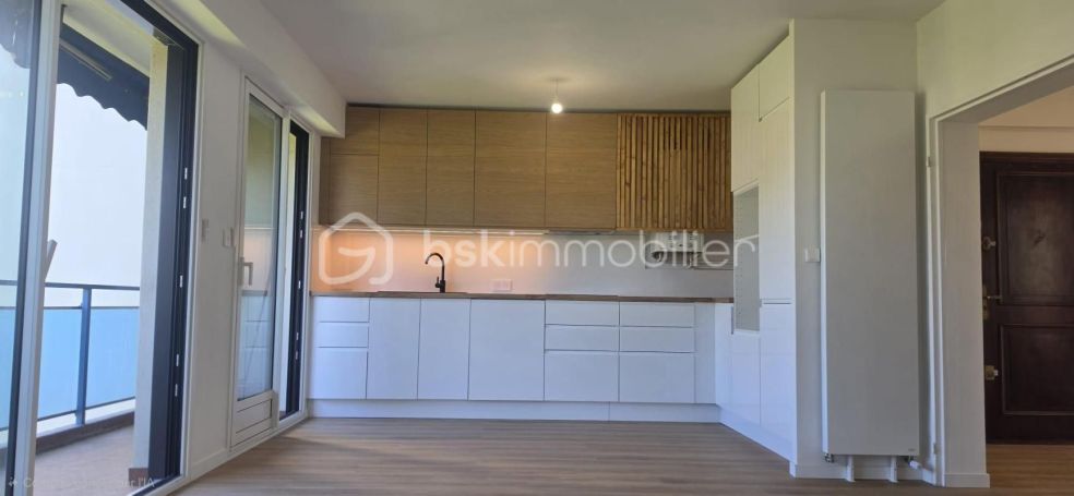 A louer APPARTEMENT T5 106 M2  BILLERE