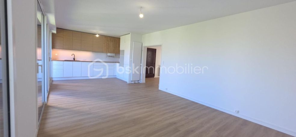 A louer APPARTEMENT T5 106 M2  BILLERE