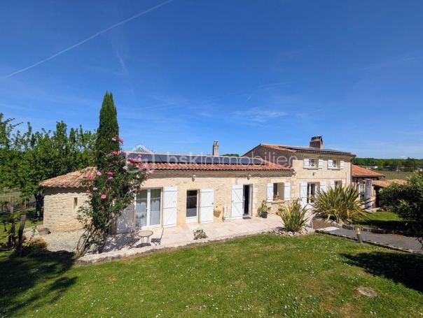 A louer LONGèRE  7 PIECES 215 M2  LIBOURNE