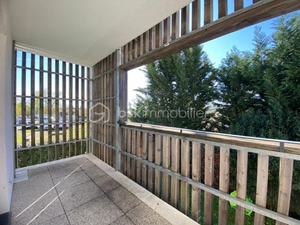 A louer APPARTEMENT T3 65 M2  VILLENAVE D ORNON