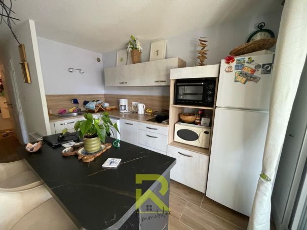 A louer APPARTEMENT T2 40 M2 TERRASSE PLAGE à PIED SETE