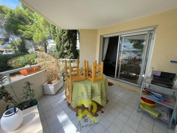 A louer APPARTEMENT T2 40 M2 TERRASSE PLAGE à PIED SETE
