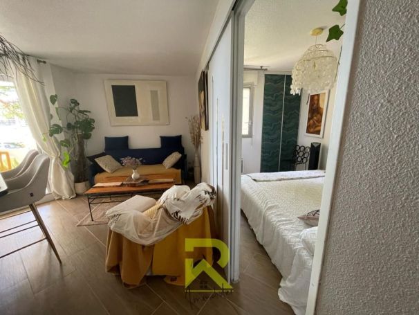A louer APPARTEMENT T2 40 M2 TERRASSE PLAGE à PIED SETE