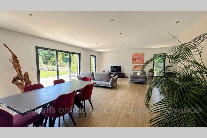 A louer MAISON  CONTEMPORAINE  PEYNIER