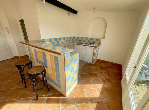 A louer STUDIO 30 M2 TERRASSE NIMES