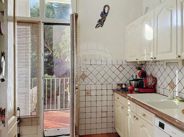 A louer APPARTEMENT T3 86 M2  PERPIGNAN