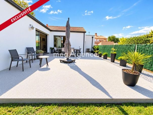 A louer MAISON  CONTEMPORAINE BORD DE MER BREM SUR MER