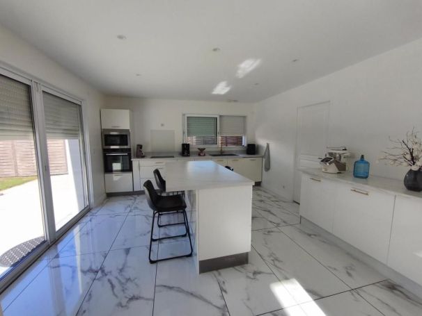 A louer MAISON  CONTEMPORAINE  ERBRAY