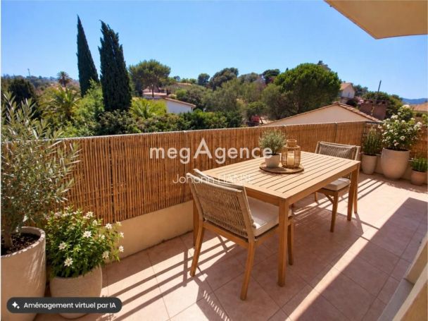 A louer APPARTEMENT T2 43 M2 BORD DE MER CAVALAIRE SUR MER