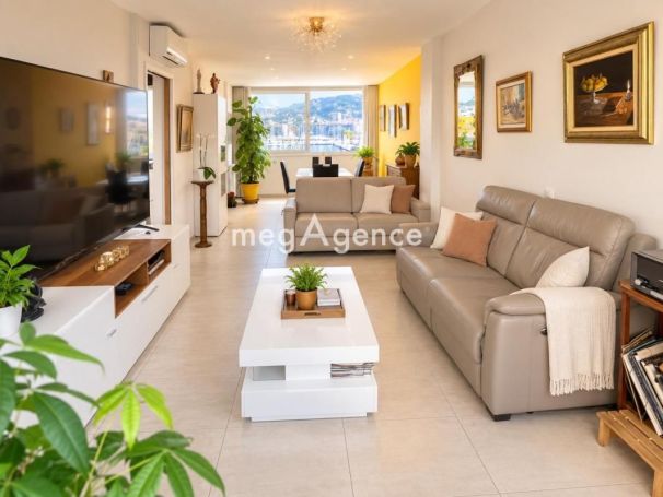 A louer APPARTEMENT T3 69 M2 VUE MER TOULON