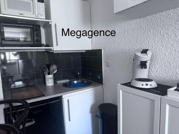 A louer STUDIO  19 M2 PLAGE à PIED BORMES LES MIMOSAS