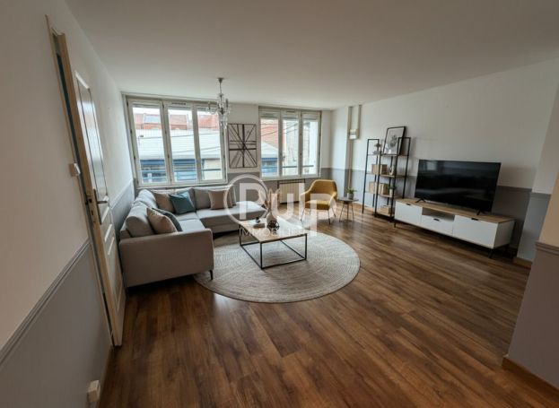A louer APPARTEMENT T2 74 M2  LENS