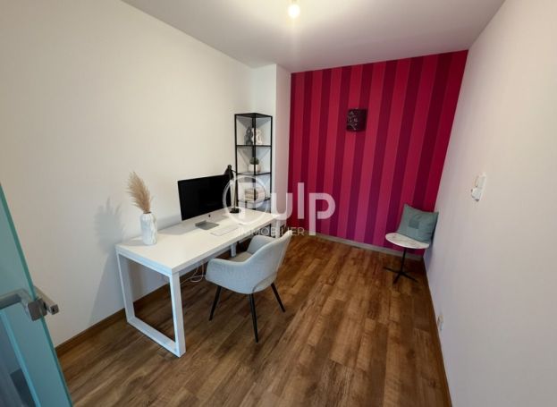 A louer APPARTEMENT T2 74 M2  LENS