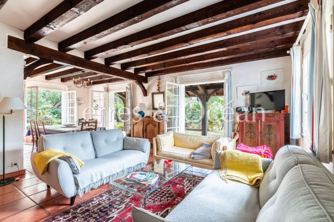 A vendre MAISON  5 PIECES 110 M2 BORD DE MER SEIGNOSSE lac, plages