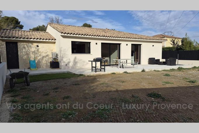 A louer MAISON  4 PIECES 103 M2  ROUSSET