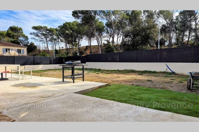 A louer MAISON  4 PIECES 103 M2  ROUSSET