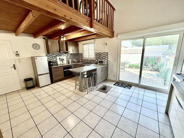A louer MAISON  CONTEMPORAINE BORD DE MER ROYAN