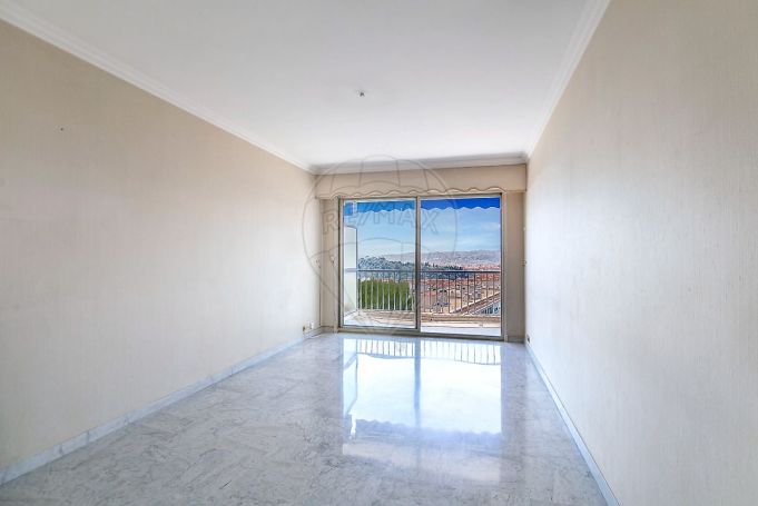 A louer APPARTEMENT DE PRESTIGE T3 62 M2 TERRASSE BORD DE MER NICE
