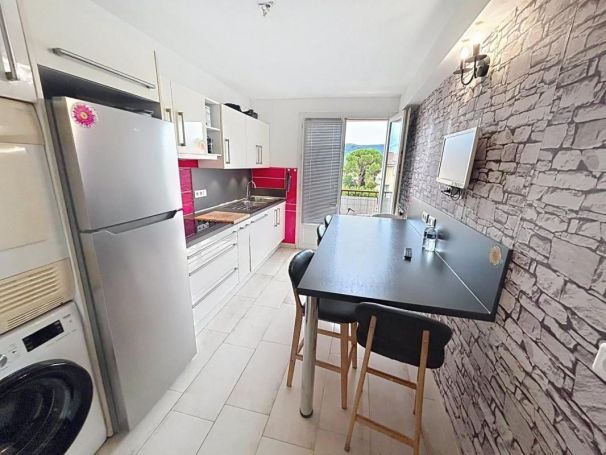 A louer APPARTEMENT T4 81 M2 BORD DE MER COGOLIN