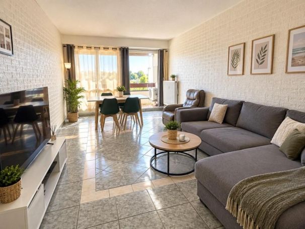 A louer APPARTEMENT T4 80 M2 BORD DE MER FREJUS