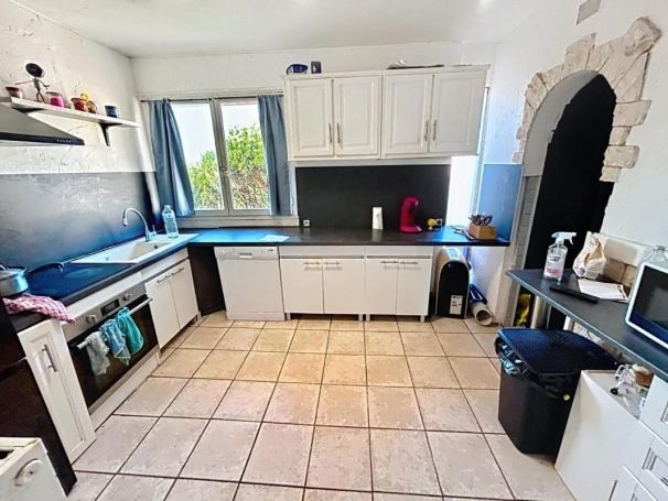 A louer APPARTEMENT T4 80 M2 BORD DE MER FREJUS