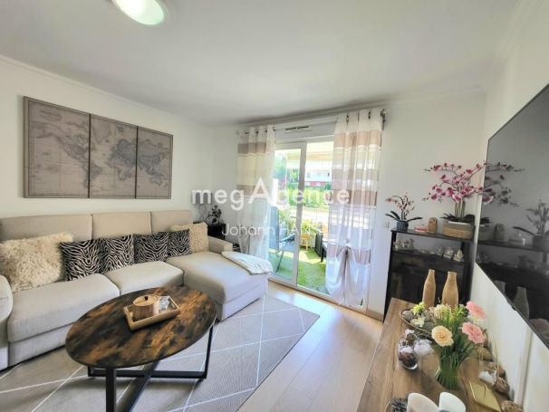 A louer APPARTEMENT T2 42 M2 TERRASSE BORD DE MER CAVALAIRE SUR MER