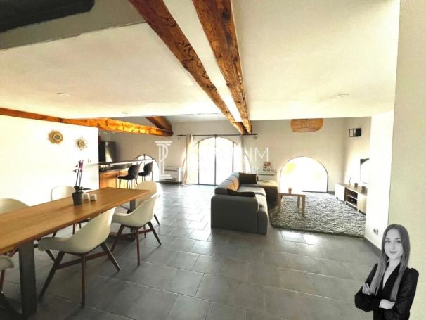 A vendre LOFT  103 M2 BORD DE MER SAINT CHAMAS