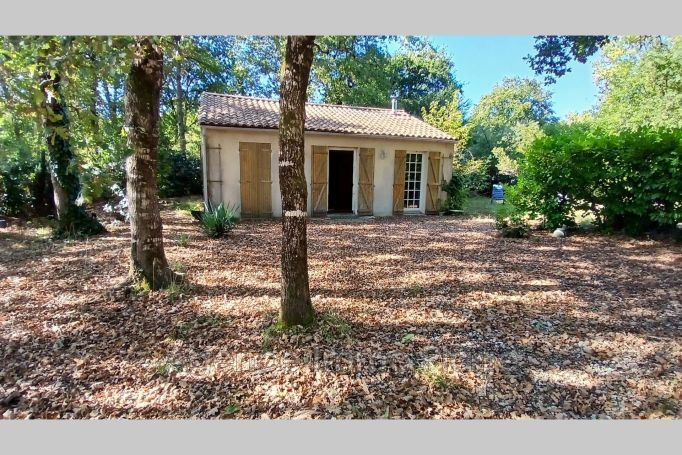 A vendre MAISON  4 PIECES 94 M2 BORD DE MER GRAYAN ET L HOPITAL campagne