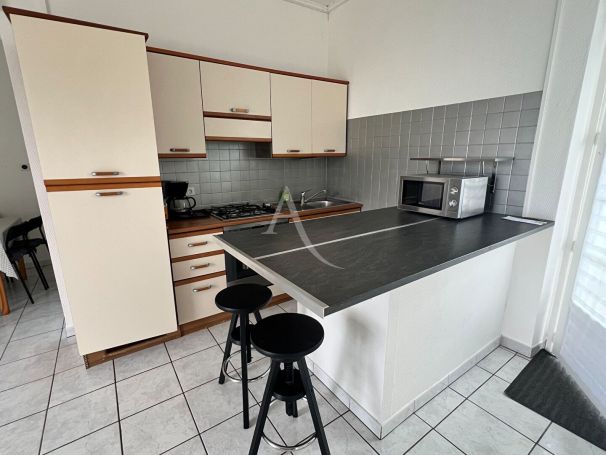 A vendre MAISON  4 PIECES 68 M2 BORD DE MER LONGEVILLE SUR MER