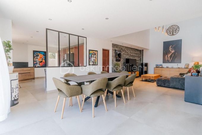 A louer MAISON  CONTEMPORAINE BORD DE MER SAINT GENIS DES FONTAINES